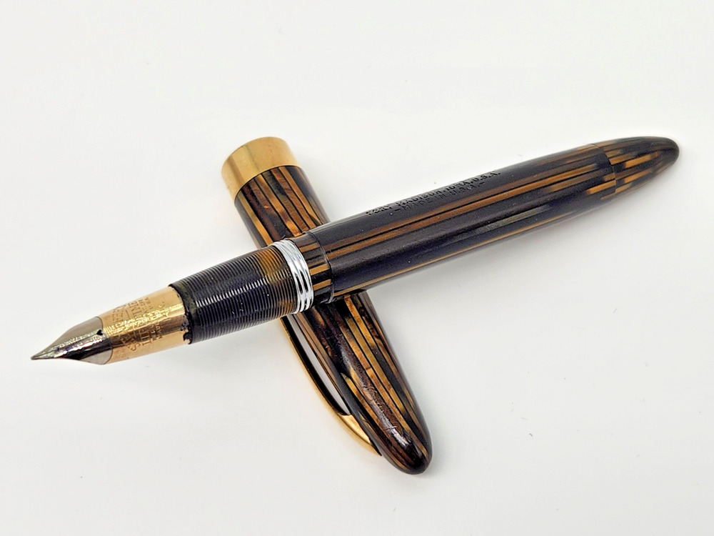 Vintage Sheaffer Vacuum-Fil Fountain Pen Brown Striated 14k Gold Nib -NOT TESTED
